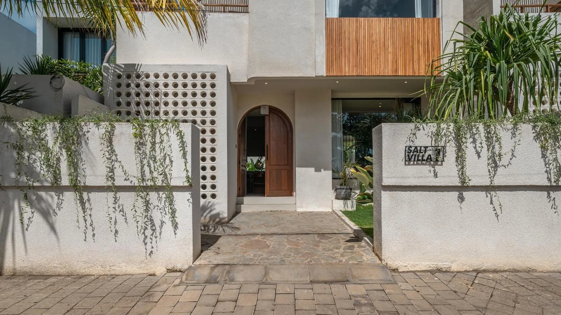 Salt Villa, Brand New Exquisite 2Br Villa Bingin Uluwatu